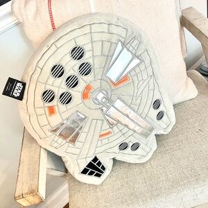 Star Wars,Millennium Falcon Decorative Pillow by Kohl's,Excellent Condition,Soft
